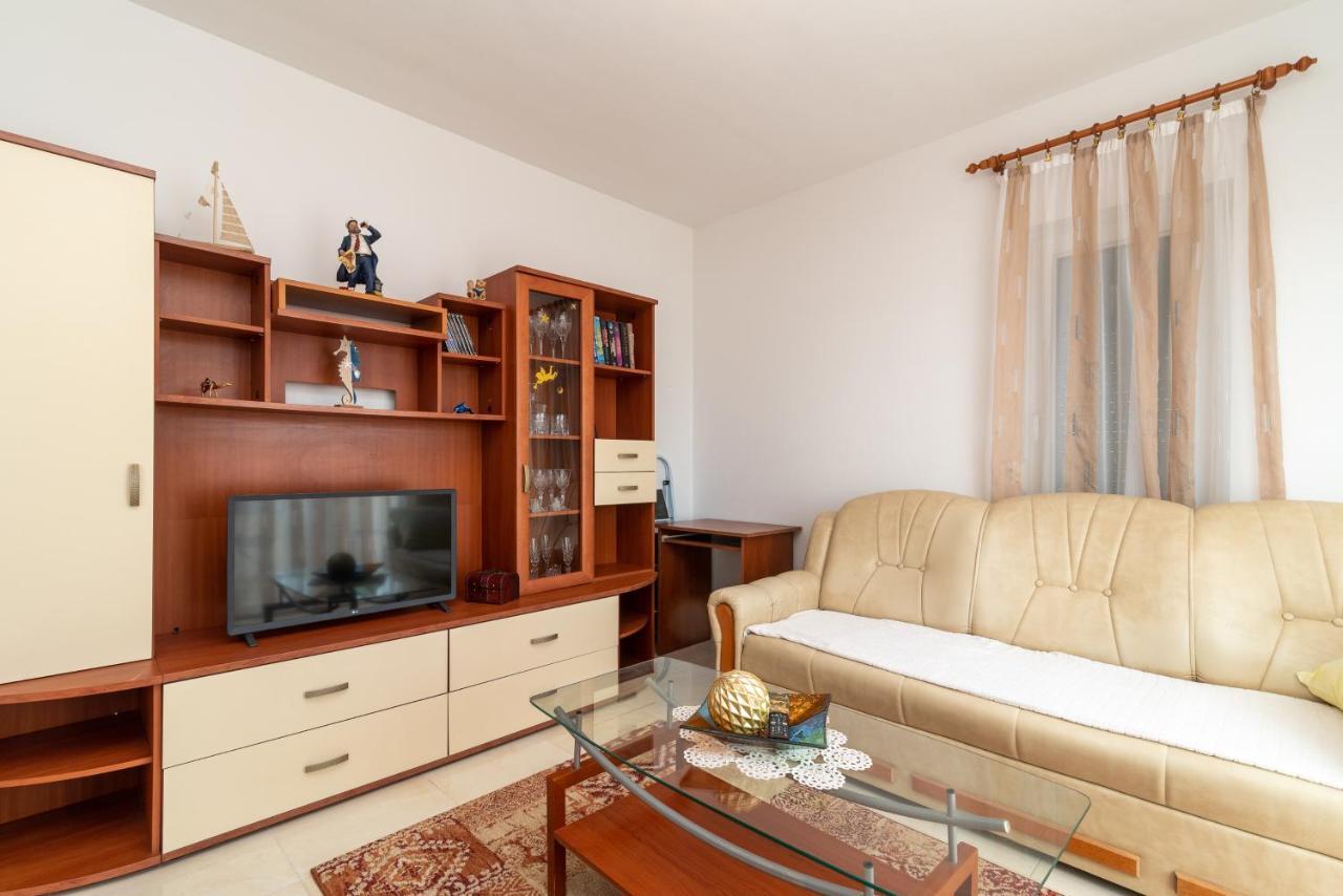 Апартаменты Apartman Dildo Трогир Экстерьер фото